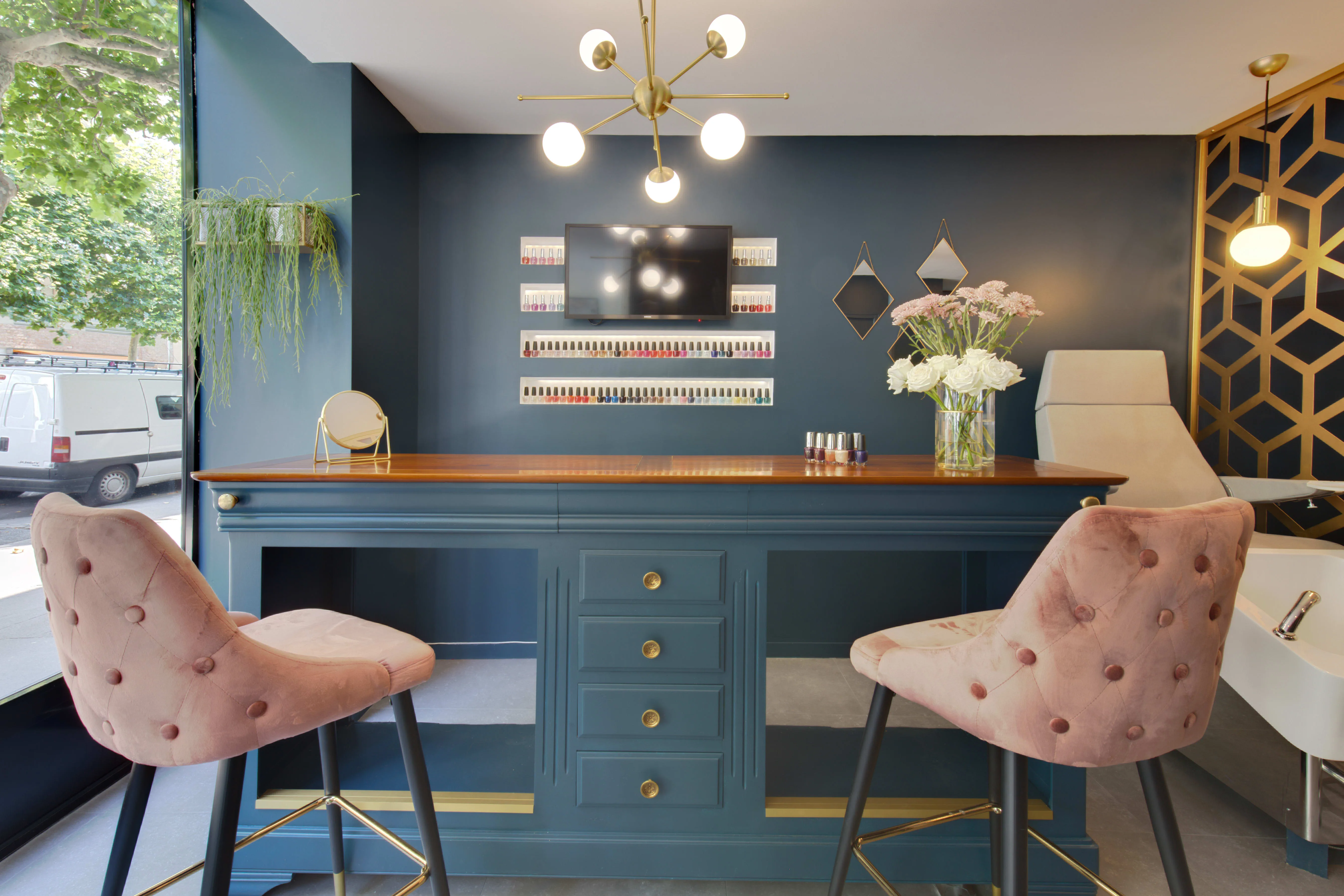 Now Esthétique - Bar à ongles et épilation