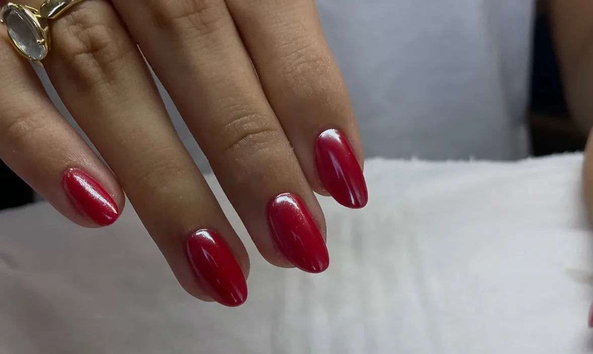 Emilie Ongles et Cils