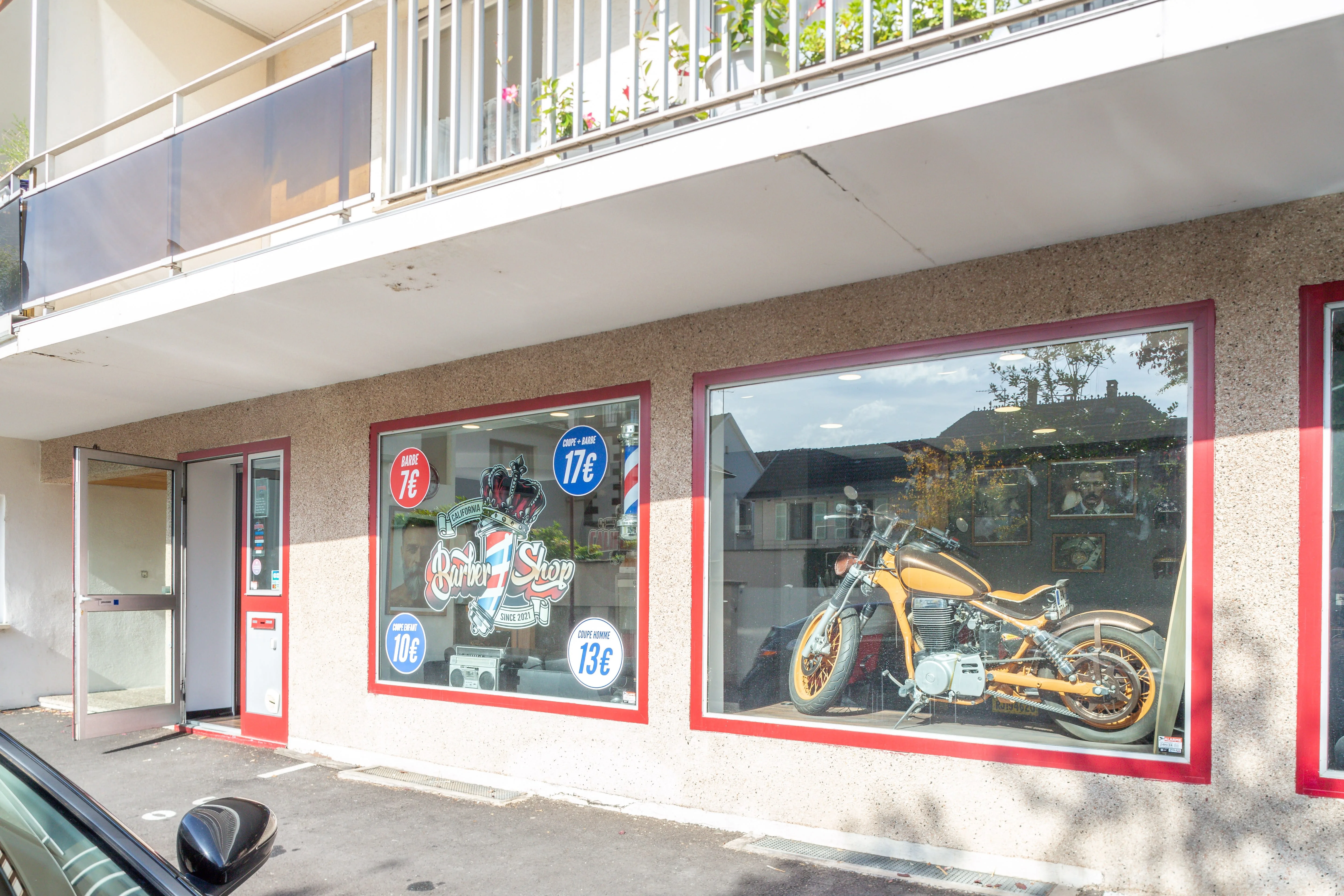 California Barber 67