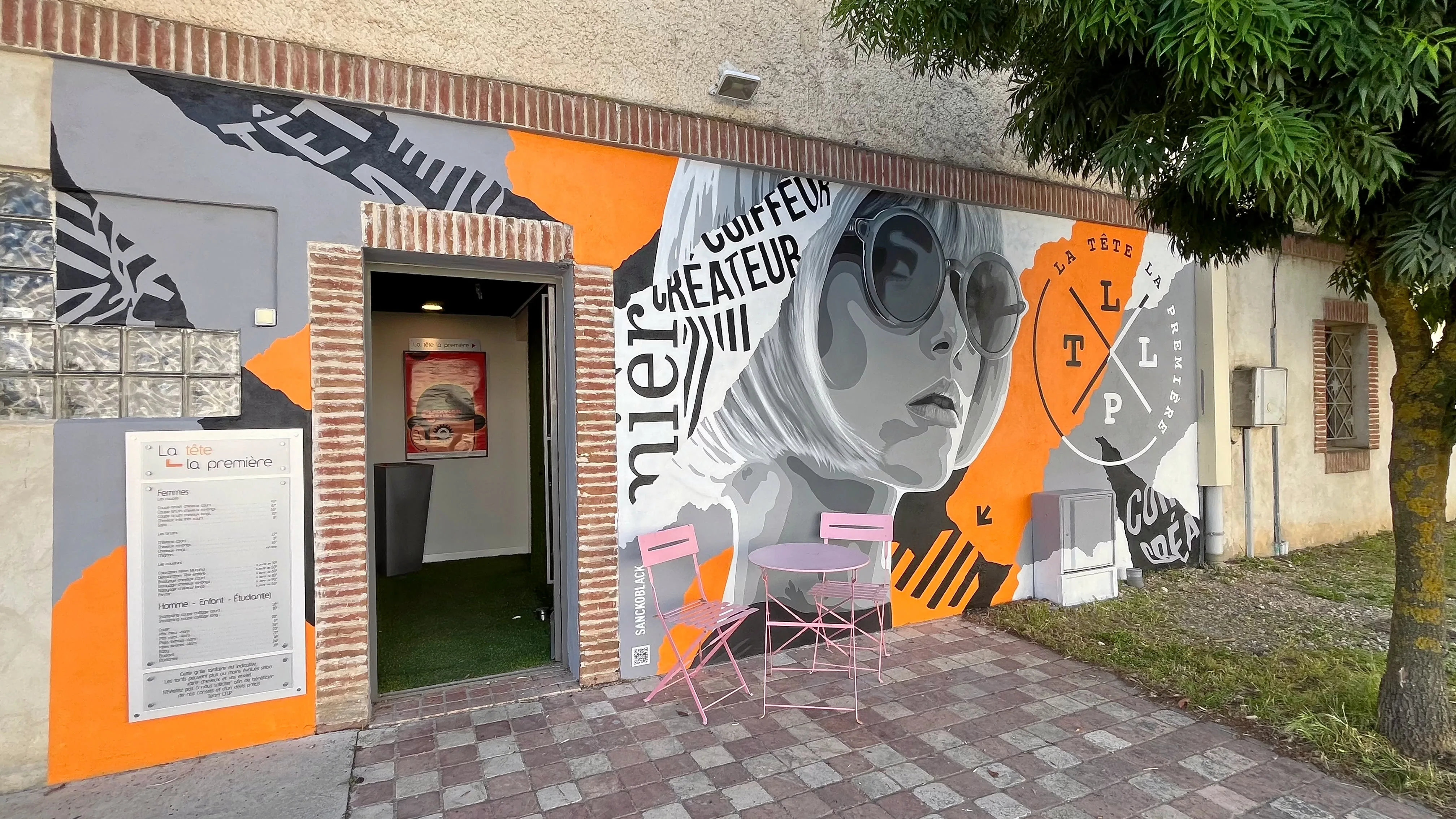 La Tête la Première