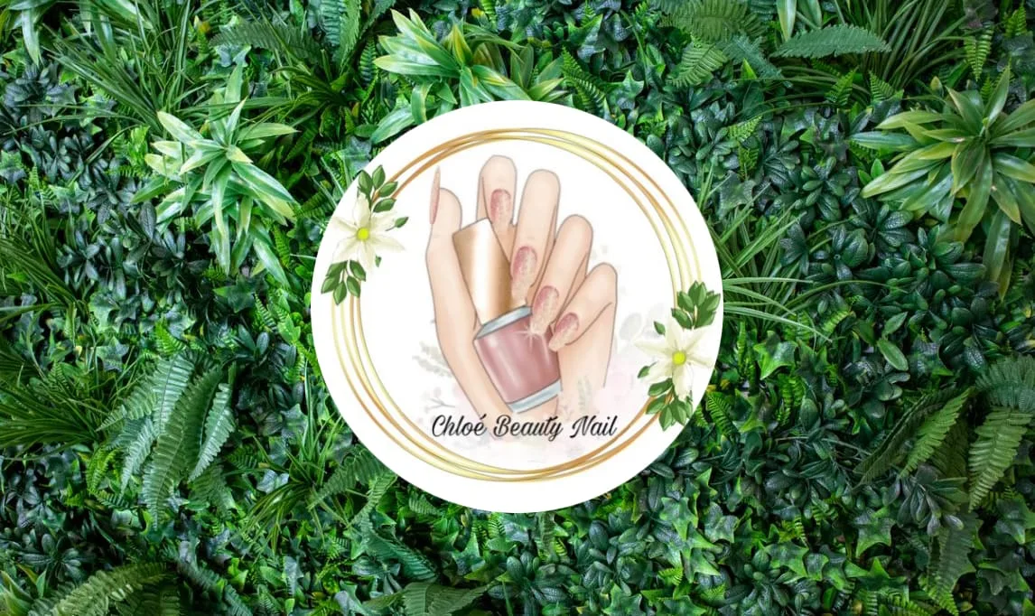Chloé Beauty Nails