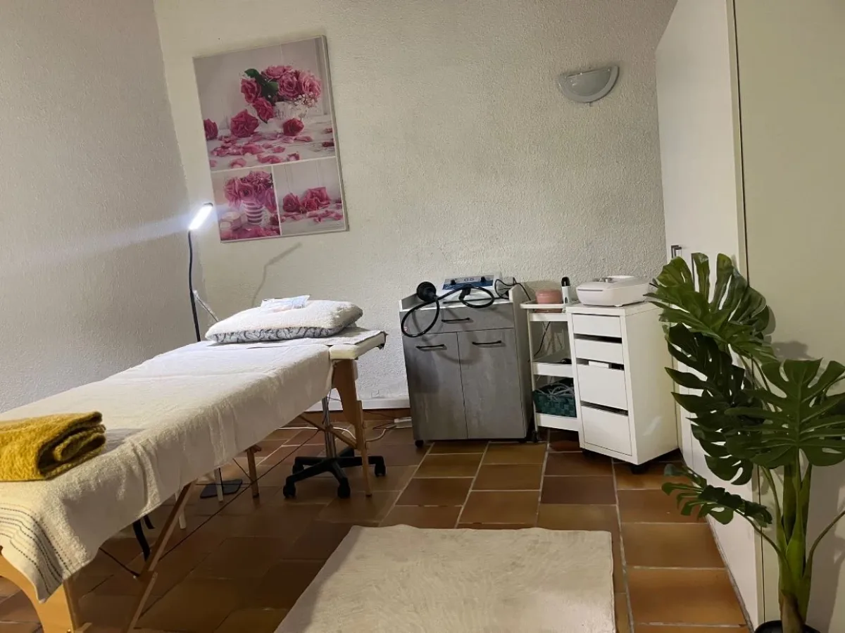 Beauty Lady'S - lifting colombien, lifting coréen, drainage lymphatique, Yumi Lash